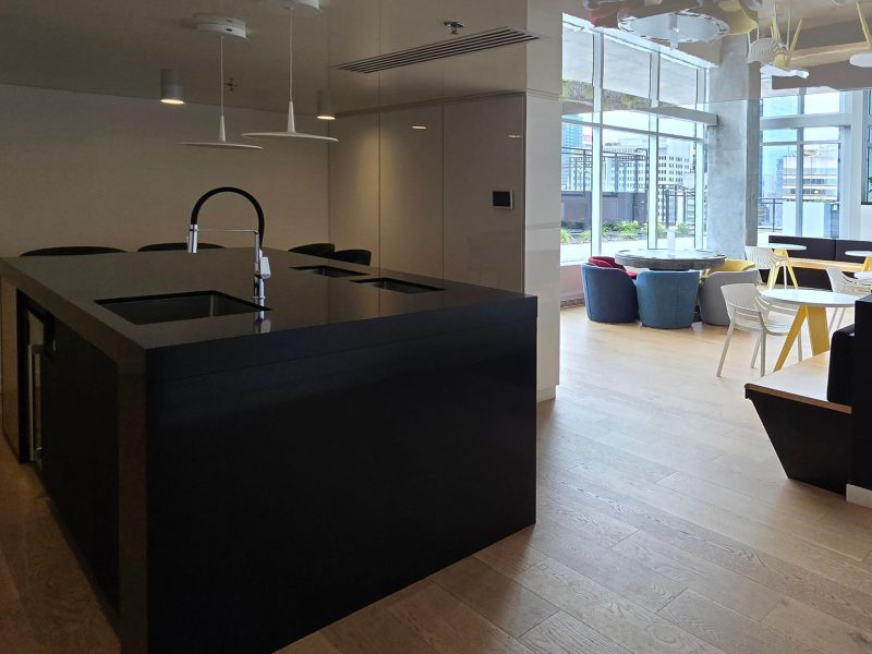 Furnished Serviced 1 Bedroom Apartment in Montreal