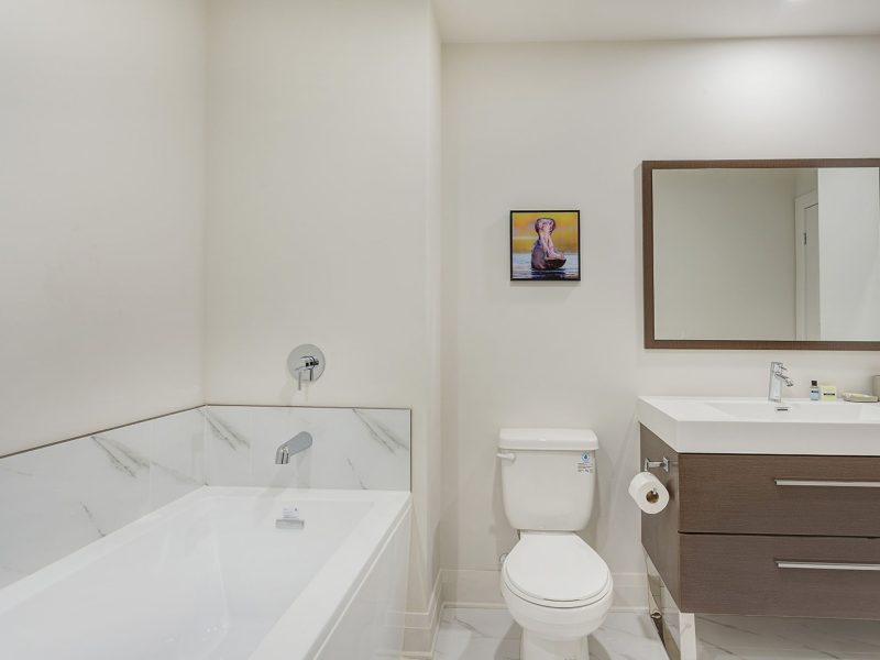 1 Bedroom Corporate Housing in Laval’s Saint-Martin District