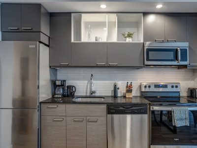 Business-Ready Serviced 2 Bedroom Apartment in Montreal