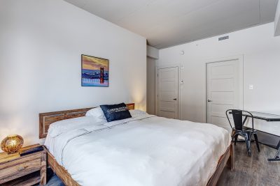 2 Bedroom Furnished Apartment in Central Laval