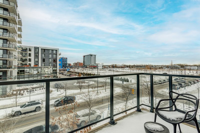 2 Bedroom Furnished Apartment in Central Laval