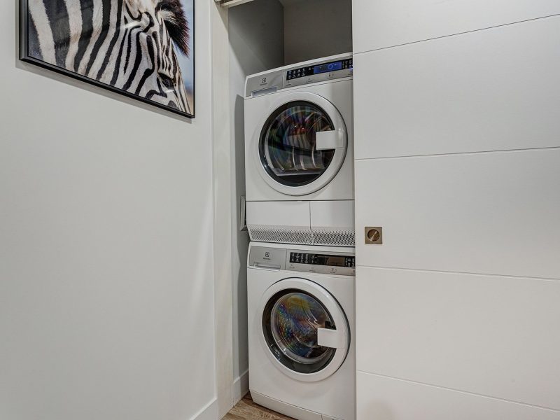 Extended Stay Serviced 2 Bedroom Apartment in Montreal