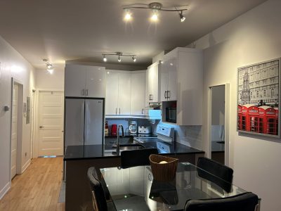 Urbanit – Furnished Downtown Condo | Near Berri-UQAM & Beaudry