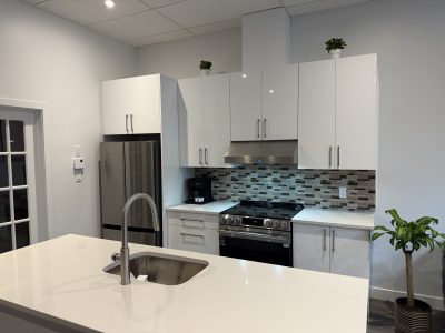 Bright, Brand-New 3-Bedroom Furnished Condo in Villeray