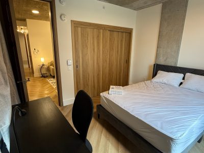 Corporate Apartment 5 Minutes from YUL Montréal Airport