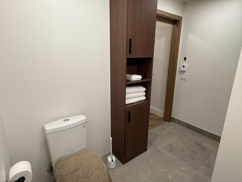 Corporate Apartment 5 Minutes from YUL Montréal Airport