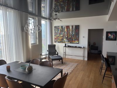 Spacious Exécutive 2BR/2BA Condo in Griffingtown - 2 Indoor Parking Spaces & Downtown Views