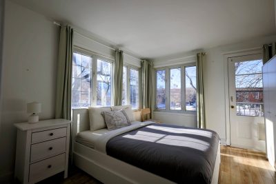 Bright & Cozy 1-BR Apartment in Montreal Metro - 40 to 60% disount for monthly stays