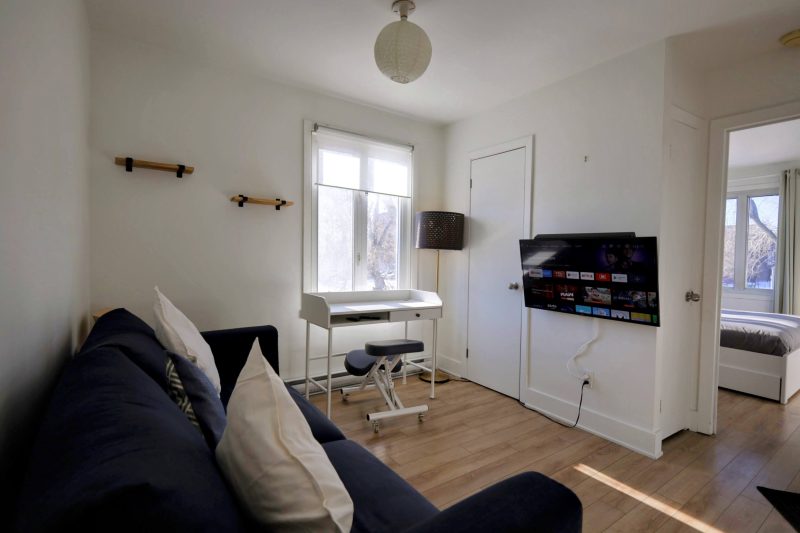Bright & Cozy 1-BR Apartment in Montreal Metro - 40 to 60% disount for monthly stays